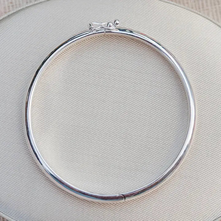 CLASSIC STERLING SILVER BANGLE BRACELET | Cherished Moments